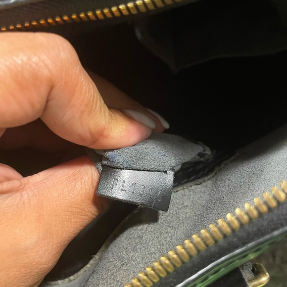 Louis Vitton Alma bag for sale, AUTHENTIC
Great condition - Picture 3 of 3